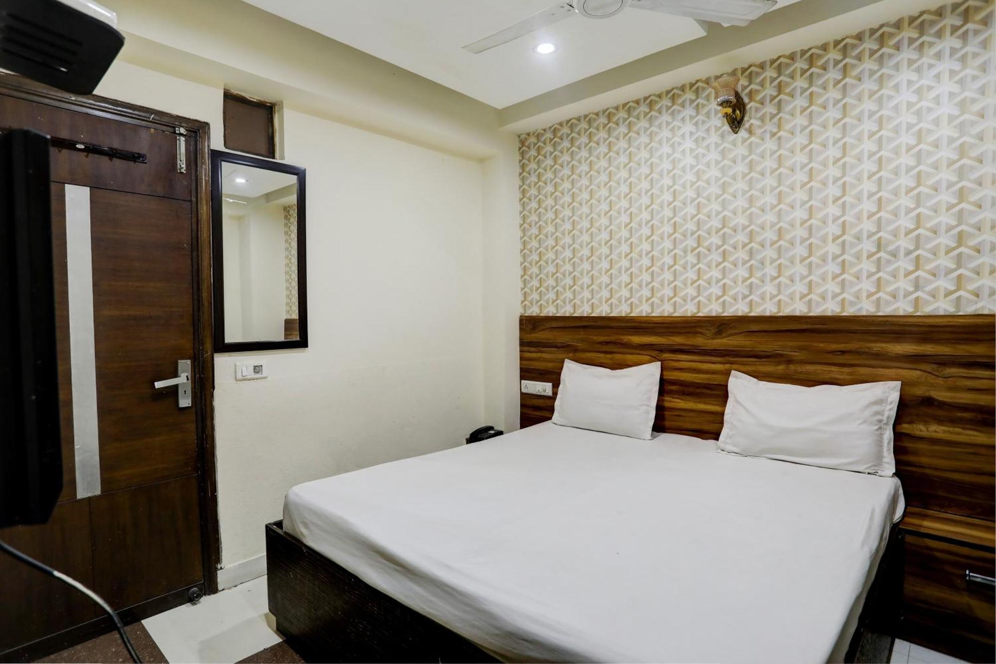 Hotel O Hcn Ludhiana Bagian luar foto