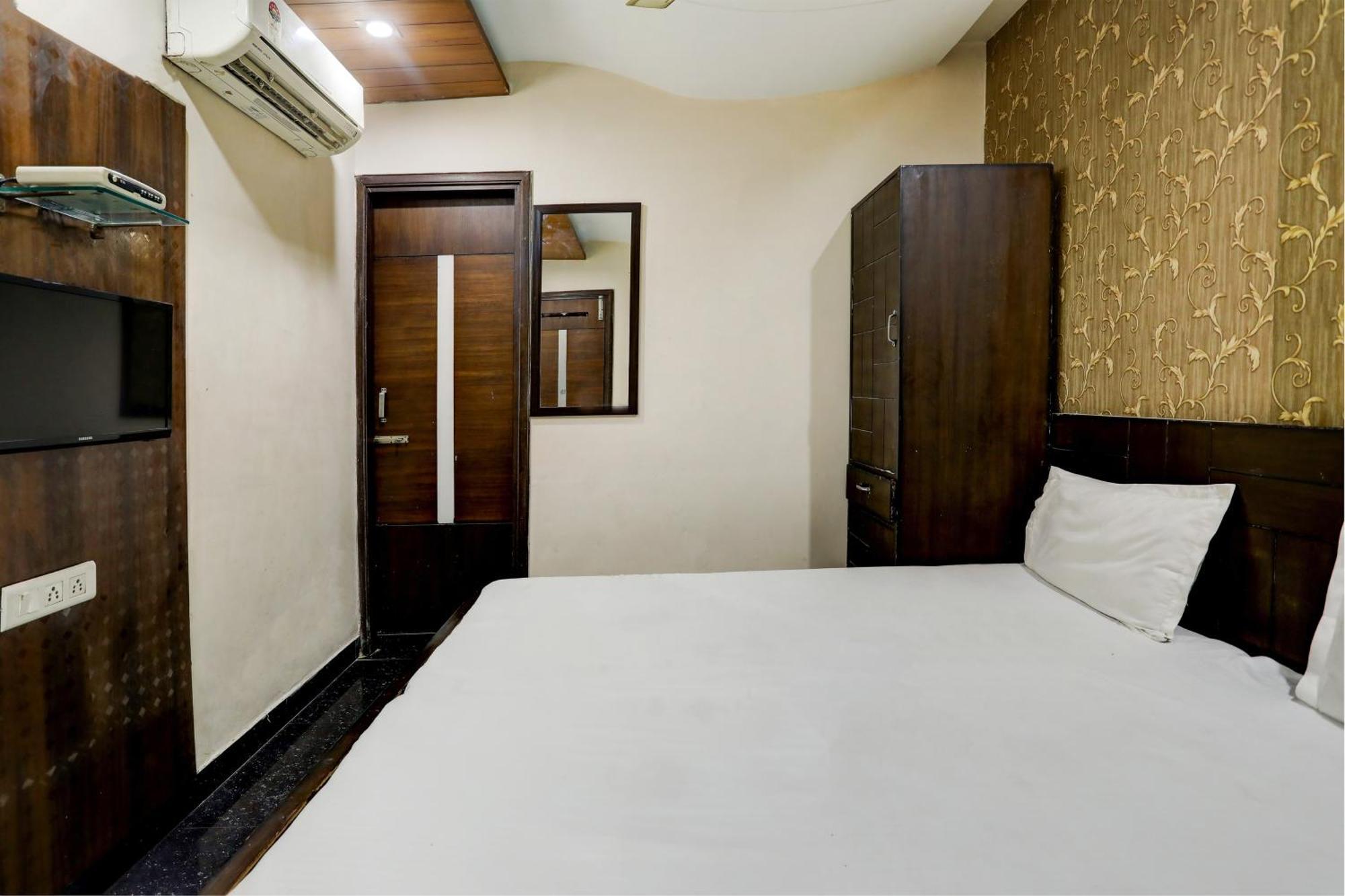 Hotel O Hcn Ludhiana Bagian luar foto